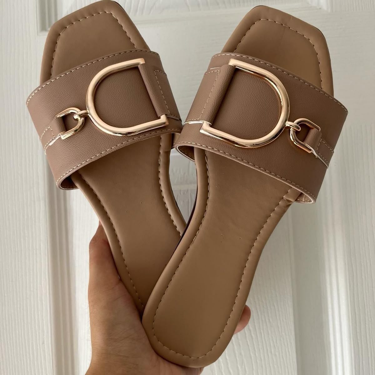 Slipper shoes.